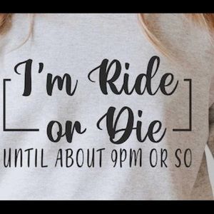 CUTE WOMEN crewneck